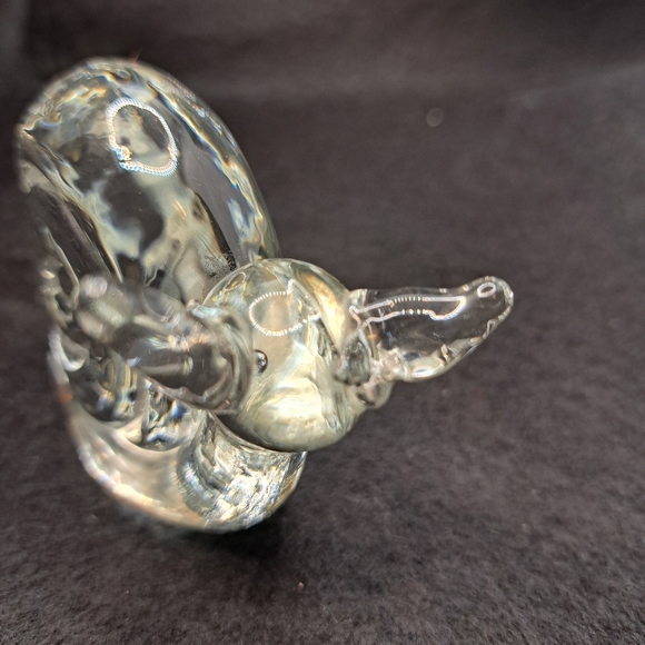 Vintage clear glass snail paperweight. - Picture 3 of 6